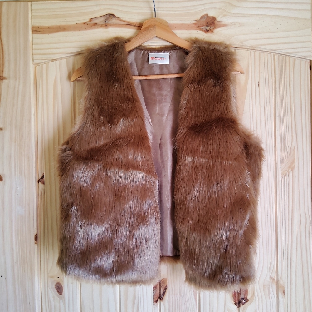 Moon Faux Fur Vest Size Small